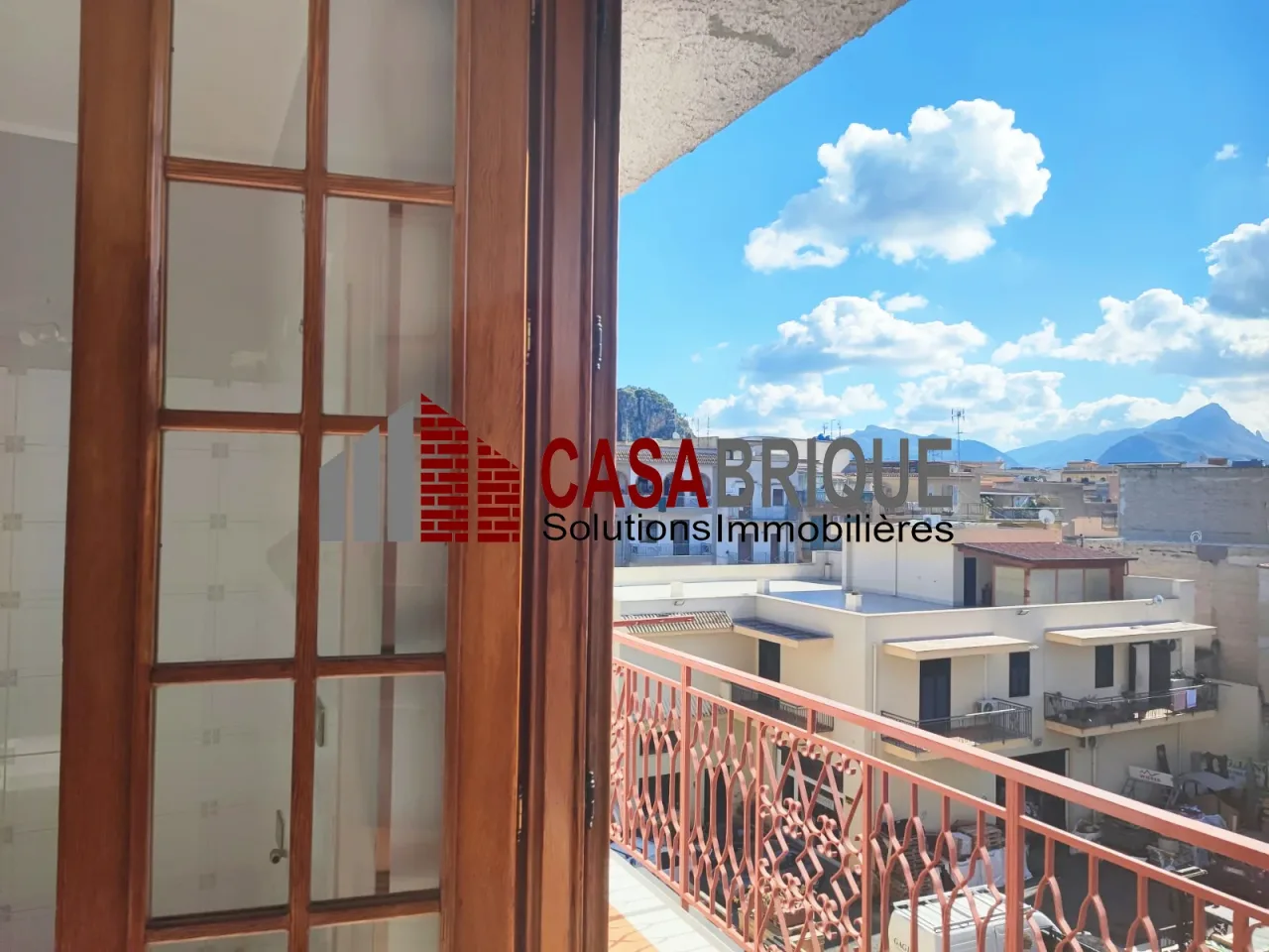 Wohnung kaufen in Bagheria, Sizilien – Hauptfoto